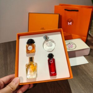 4 mini perfume set